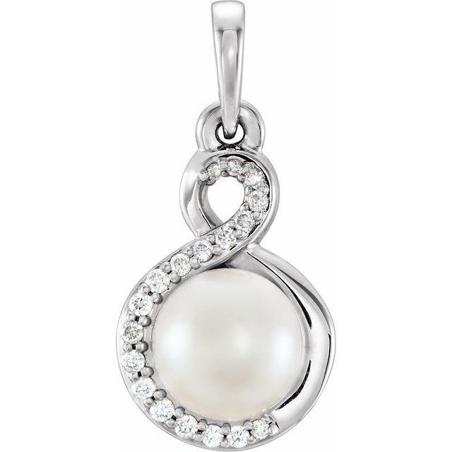 Cultured White Freshwater Pearl Pendant